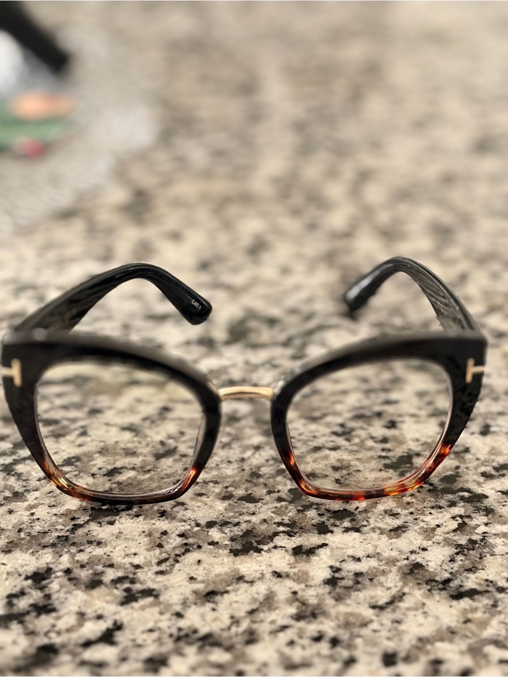 Women's Tortoiseshell Round Glasses with Gold Bridge